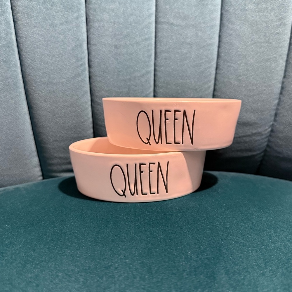 TWO Rae Dunn QUEEN Pet Bowls |‎ NWT